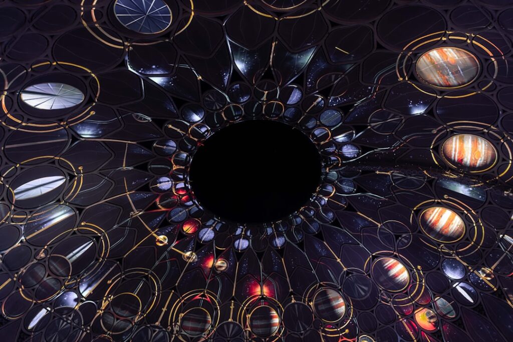 نموذج ذكاء اصطناعي يؤكد وجود 5 أنماط غامضة للأجسام الفضائية العابرة