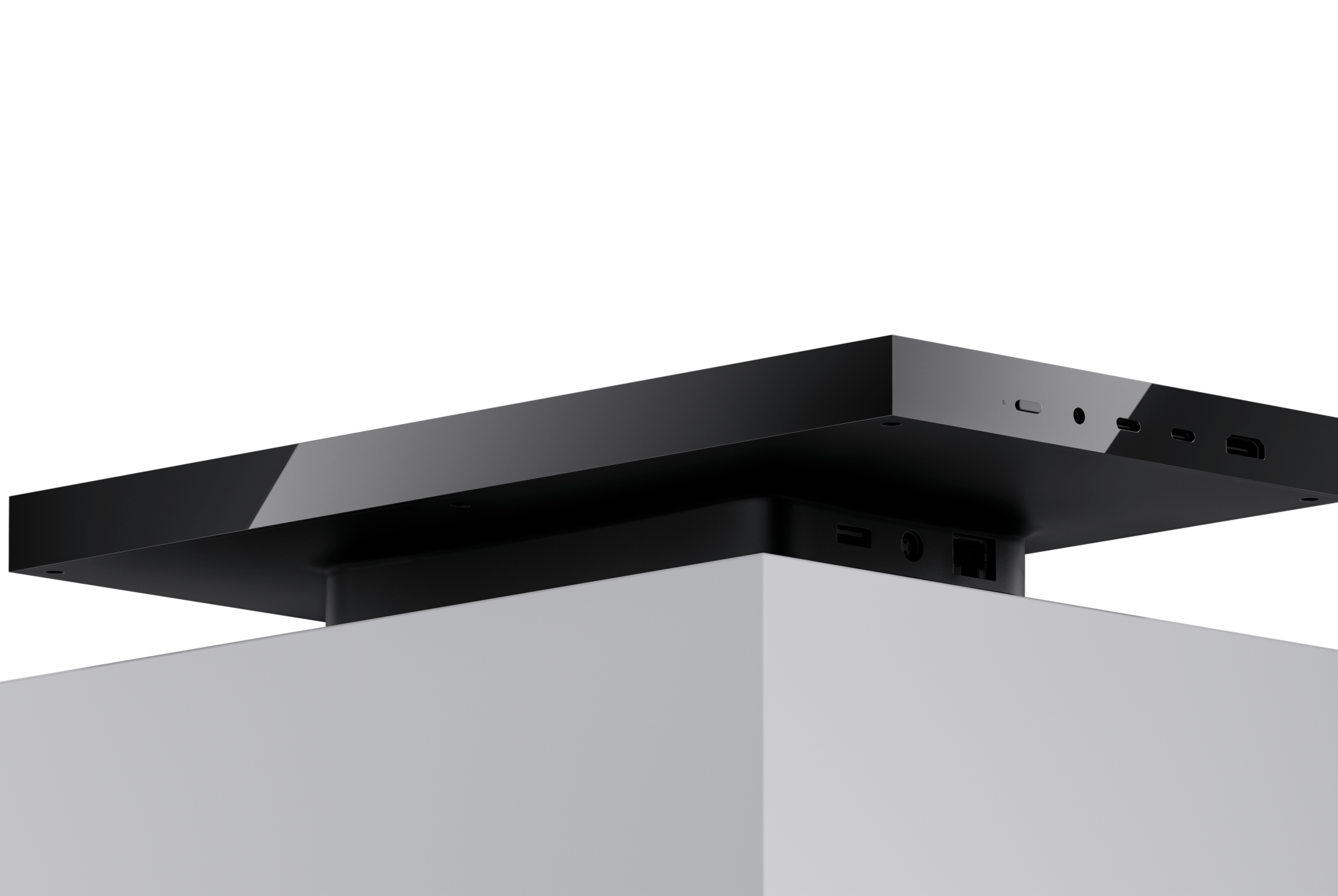 جهاز Surface RTX Spark Dev Box يُظهر التصميم المدمج الشبيه بـ Xbox Series X