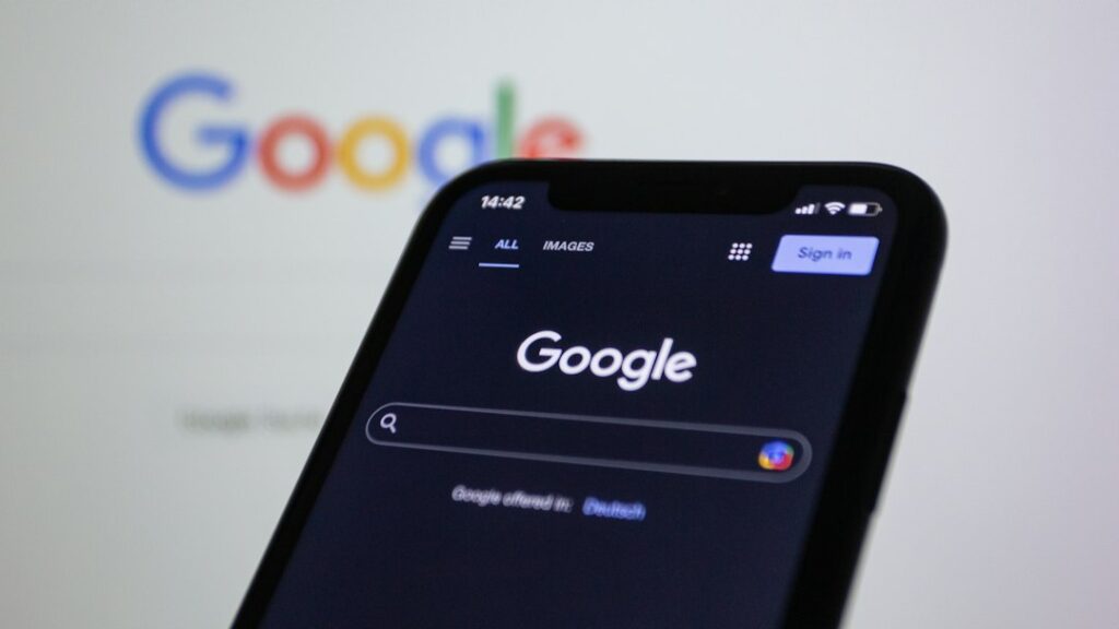Google تطلق Deep Review للعموم بعد تجربته على 16 ألف ورقة بحثية