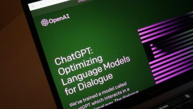 شعار OpenAI بجانب شيفرة برمجية بلغة COBOL على شاشة حاسوب قديم